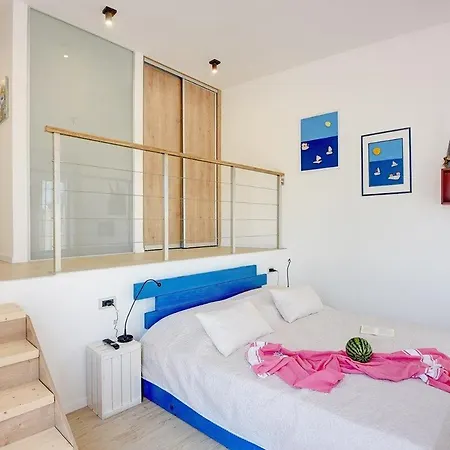 Senorita Villa