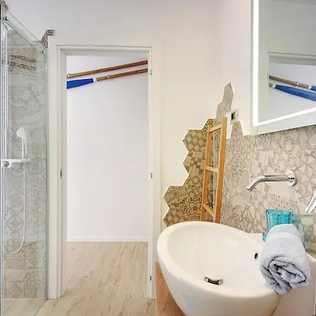 Senorita Villa *